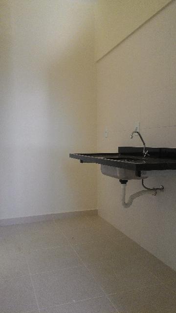 Alugar Apartamento / Padrão em Ribeirão Preto R$ 1.600,00 - Foto 5