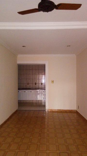 Alugar Casa / Padrão em Ribeirão Preto R$ 1.400,00 - Foto 3