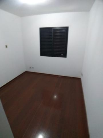 Alugar Apartamentos / Padrão em Ribeirão Preto R$ 1.300,00 - Foto 2