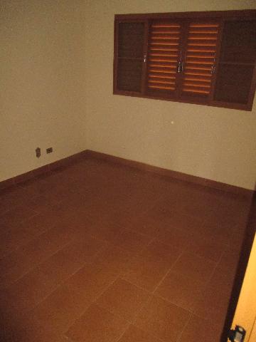 Alugar Casa / Padrão em Ribeirão Preto R$ 700,00 - Foto 4