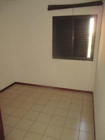Alugar Apartamentos / Padrão em Ribeirão Preto R$ 1.060,00 - Foto 12