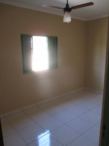 Alugar Casas / Condomínio em Ribeirão Preto R$ 900,00 - Foto 6
