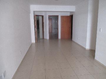 Alugar Apartamento / Padrão em Ribeirão Preto R$ 2.000,00 - Foto 2