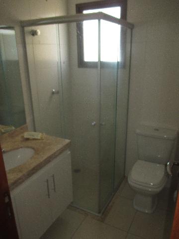 Alugar Apartamentos / Padrão em Ribeirão Preto R$ 2.000,00 - Foto 9