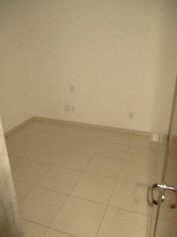 Alugar Apartamento / Padrão em Ribeirão Preto R$ 2.200,00 - Foto 8