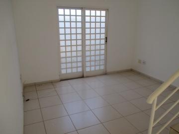 Alugar Casa / Padrão em Ribeirão Preto R$ 1.000,00 - Foto 5