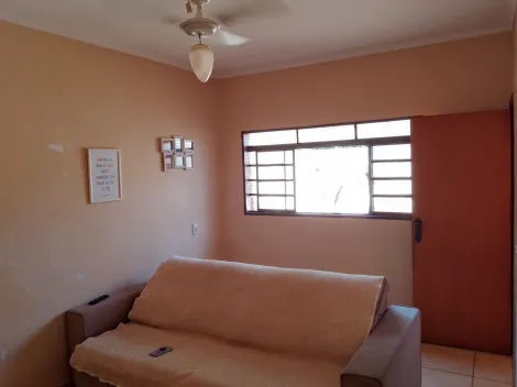 Alugar Casa / Padrão em Ribeirão Preto R$ 950,00 - Foto 8