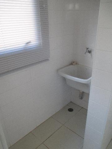 Alugar Apartamento / Padrão em Ribeirão Preto R$ 1.600,00 - Foto 9