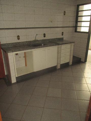 Alugar Apartamentos / Padrão em Ribeirão Preto R$ 1.950,00 - Foto 3