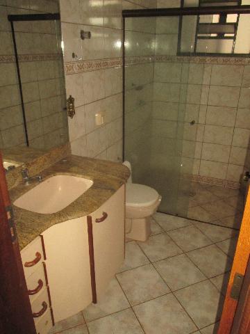 Alugar Apartamento / Padrão em Ribeirão Preto R$ 1.950,00 - Foto 17