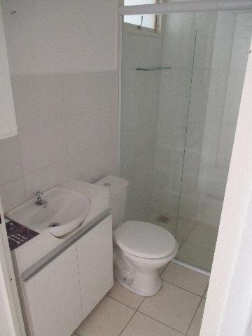 Alugar Apartamento / Padrão em Ribeirão Preto R$ 1.000,00 - Foto 4