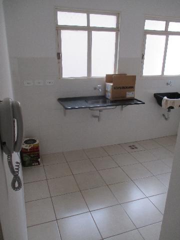 Alugar Apartamento / Padrão em Ribeirão Preto R$ 1.000,00 - Foto 5