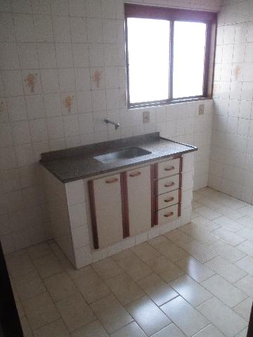 Alugar Apartamento / Padrão em Ribeirão Preto R$ 970,00 - Foto 3