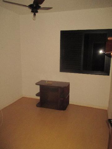 Alugar Apartamentos / Padrão em Ribeirão Preto R$ 1.600,00 - Foto 12