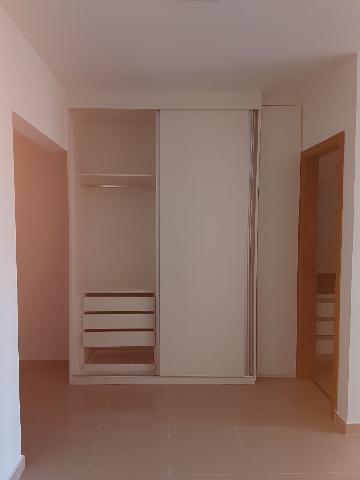 Alugar Apartamento / Padrão em Ribeirão Preto R$ 1.200,00 - Foto 5