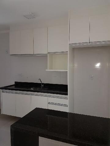 Alugar Apartamento / Padrão em Ribeirão Preto R$ 1.200,00 - Foto 9