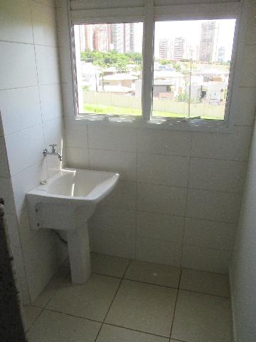 Alugar Apartamento / Padrão em Ribeirão Preto R$ 1.300,00 - Foto 2