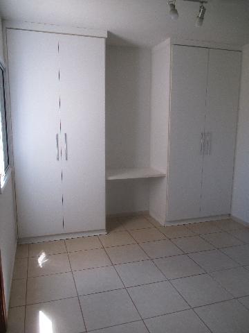 Alugar Apartamento / Padrão em Ribeirão Preto R$ 1.300,00 - Foto 11