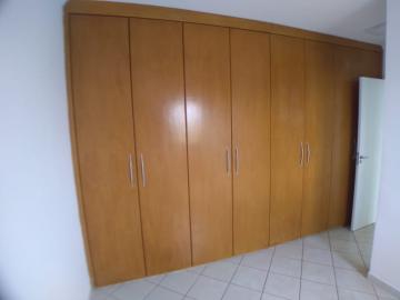 Alugar Apartamento / Padrão em Ribeirão Preto R$ 1.300,00 - Foto 9