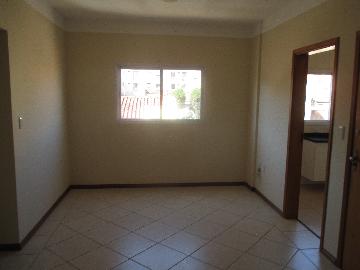 Alugar Apartamento / Padrão em Ribeirão Preto R$ 1.500,00 - Foto 2