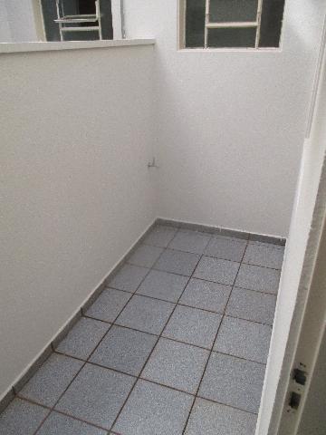 Alugar Comercial condomínio / Sala comercial em Ribeirão Preto R$ 1.300,00 - Foto 2