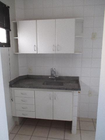 Alugar Apartamentos / Studio/Kitnet em Ribeirão Preto R$ 1.300,00 - Foto 2