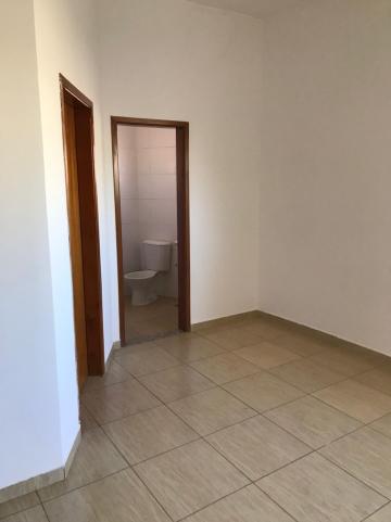 Alugar Apartamentos / Padrão em Ribeirão Preto R$ 1.600,00 - Foto 14