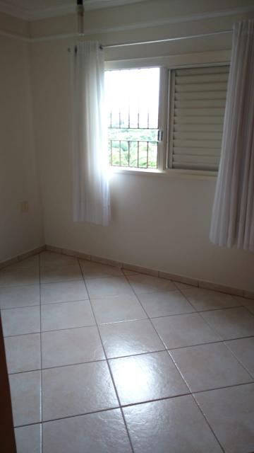 Alugar Apartamento / Padrão em Ribeirão Preto R$ 1.500,00 - Foto 8