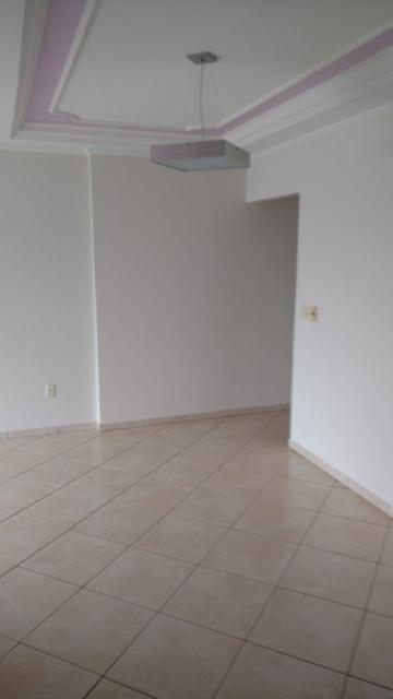 Alugar Apartamento / Padrão em Ribeirão Preto R$ 1.500,00 - Foto 7