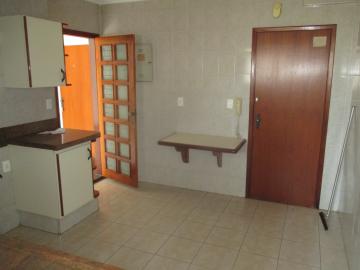 Alugar Apartamentos / Padrão em Ribeirão Preto R$ 1.200,00 - Foto 4