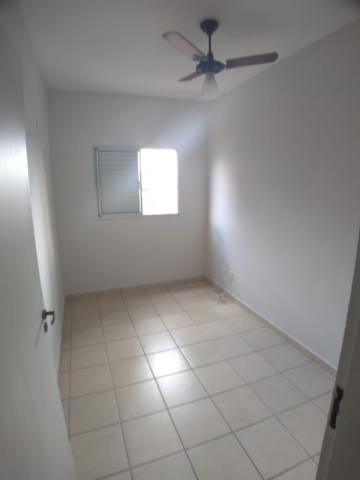 Alugar Apartamento / Padrão em Ribeirão Preto R$ 1.450,00 - Foto 4