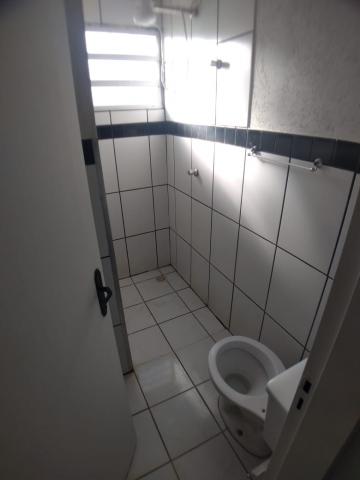 Alugar Casa / Padrão em Ribeirão Preto R$ 1.300,00 - Foto 14