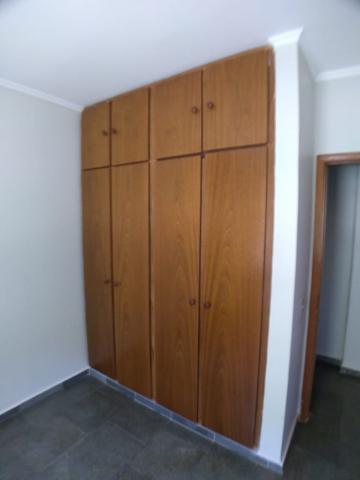 Alugar Apartamento / Padrão em Ribeirão Preto R$ 1.200,00 - Foto 4