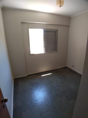 Alugar Apartamento / Padrão em Ribeirão Preto R$ 1.200,00 - Foto 5