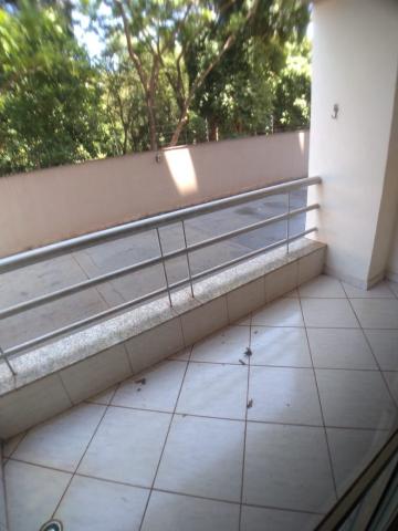 Alugar Apartamento / Padrão em Ribeirão Preto R$ 1.200,00 - Foto 3