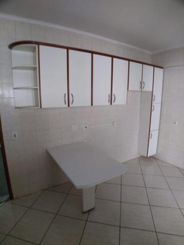 Alugar Apartamento / Padrão em Ribeirão Preto R$ 1.200,00 - Foto 8