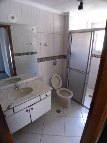 Alugar Apartamento / Padrão em Ribeirão Preto R$ 1.200,00 - Foto 14