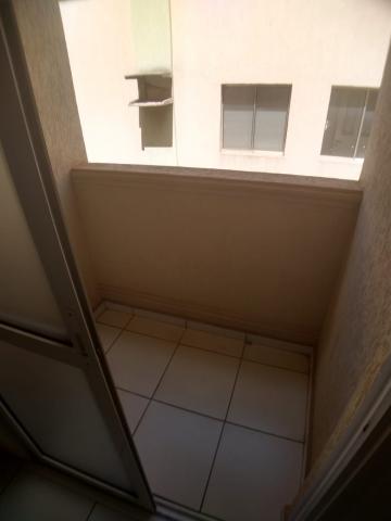 Alugar Apartamento / Padrão em Ribeirão Preto R$ 650,00 - Foto 9