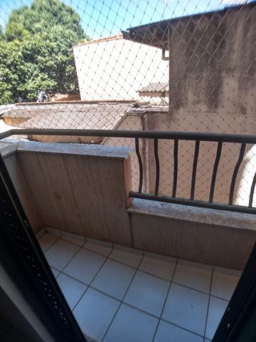 Alugar Apartamento / Padrão em Ribeirão Preto R$ 800,00 - Foto 3