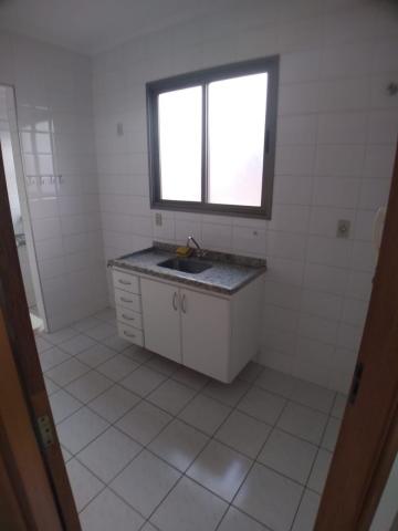 Alugar Apartamento / Padrão em Ribeirão Preto R$ 800,00 - Foto 8