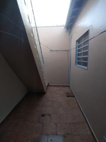 Alugar Casa / Padrão em Ribeirão Preto R$ 1.250,00 - Foto 6