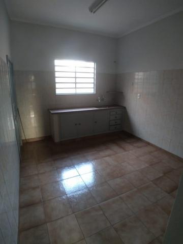 Alugar Casa / Padrão em Ribeirão Preto R$ 1.250,00 - Foto 7