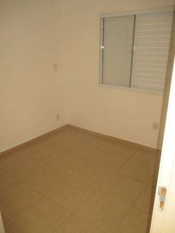 Alugar Apartamento / Padrão em Ribeirão Preto R$ 650,00 - Foto 6