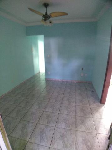 Alugar Casa / Padrão em Ribeirão Preto R$ 1.400,00 - Foto 6