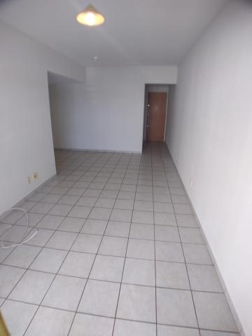 Alugar Apartamento / Padrão em Ribeirão Preto R$ 1.400,00 - Foto 2