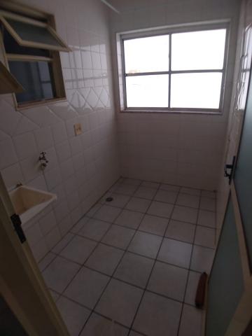 Alugar Apartamento / Padrão em Ribeirão Preto R$ 1.400,00 - Foto 12