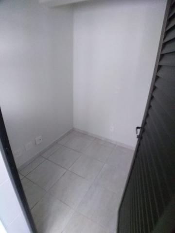 Alugar Apartamento / Padrão em Ribeirão Preto R$ 1.800,00 - Foto 7