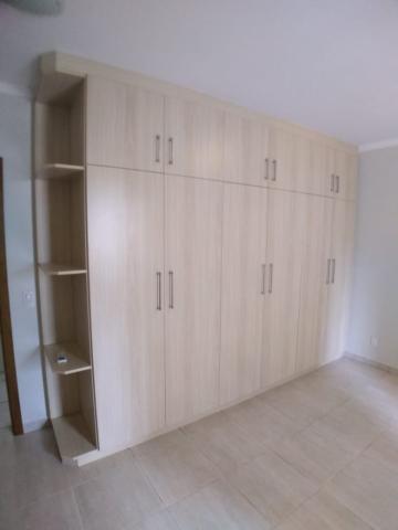 Alugar Apartamento / Padrão em Ribeirão Preto R$ 1.800,00 - Foto 13