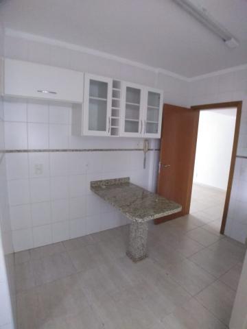 Alugar Apartamento / Padrão em Ribeirão Preto R$ 1.800,00 - Foto 18