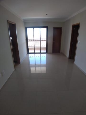 Alugar Apartamento / Padrão em Ribeirão Preto R$ 4.000,00 - Foto 2